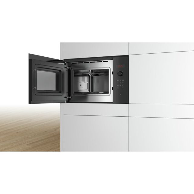 Bosch BFL553MB0B Microwave 