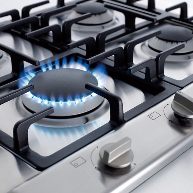 Miele KM2010 , 4 zone gas hob